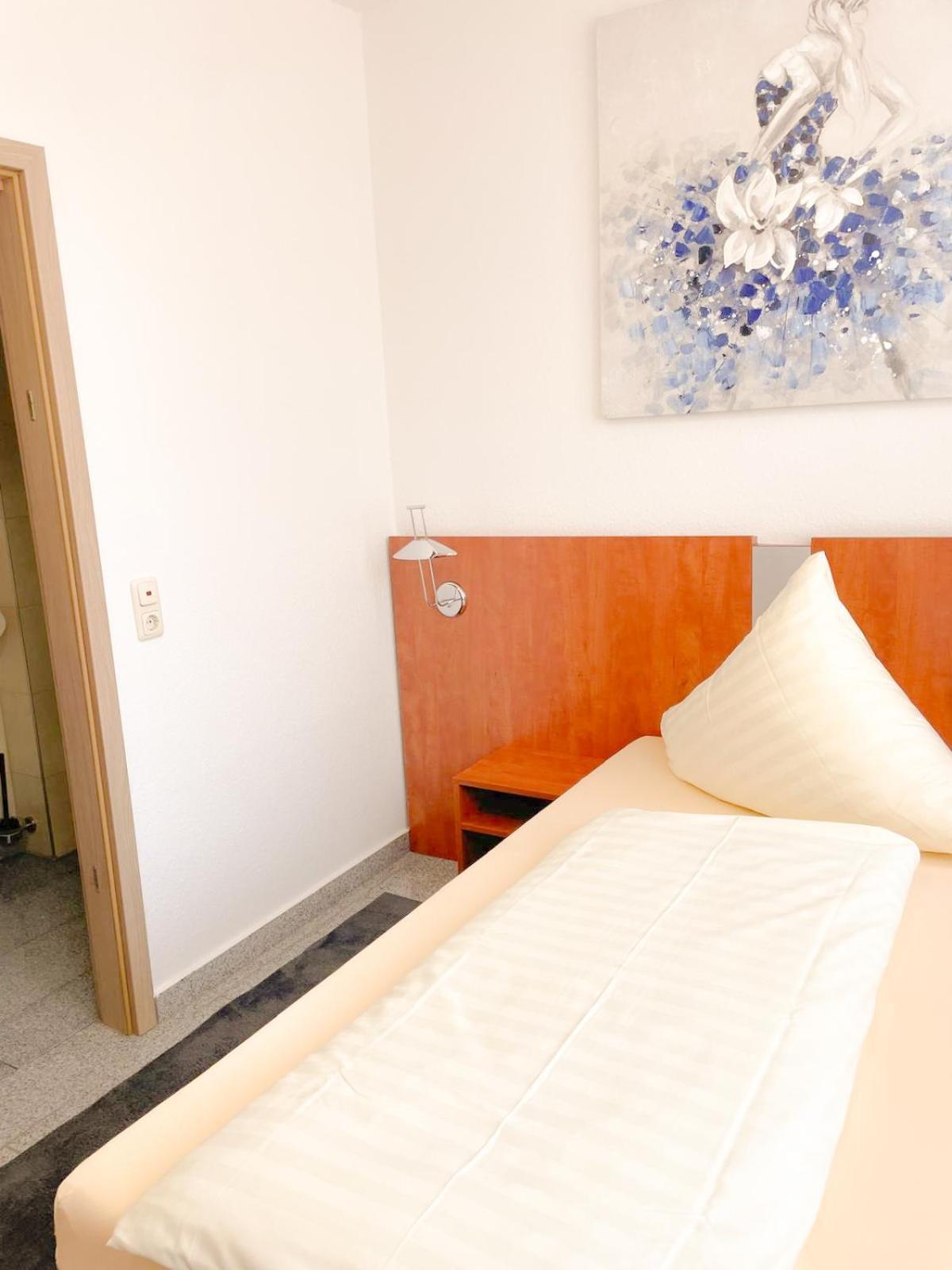 Parkhotel Friedrichstrasse Gießen Zimmer foto